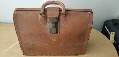 Vintage American Legion Leather Document Bag    24th Dist. A.L.    1970s