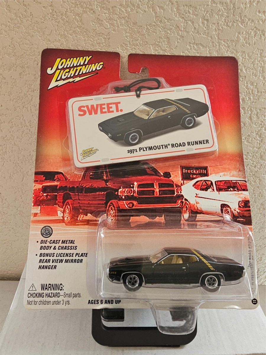 Johnny Lightning Sweet 1971 Plymouth Road Runner E38 | eBay