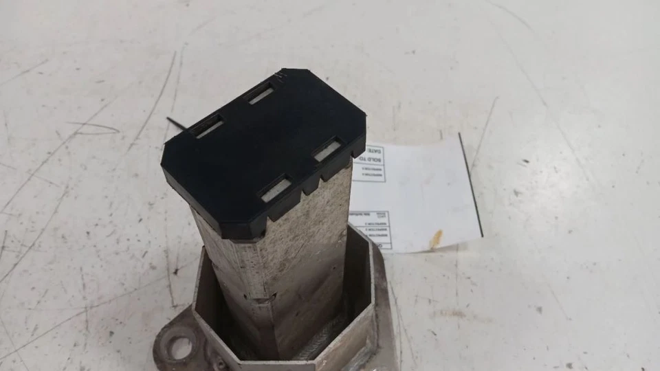 Amortiguador inferior izquierdo de refuerzo de parachoques delantero para Dodge Dart 13-16 Foto 3 de 4