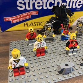 LEGO VINTAGE MINIFIGURE LOT CASTLE NINJA SET 3050 SHANGHAI SURPRISE RETIRED 1999