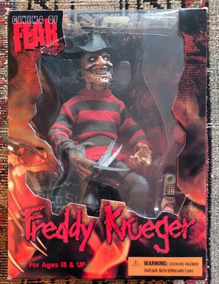 Mezco Cinema of Fear 9'' Figur + Box A Nightmare on Elm Street Freddy Krüger 2009