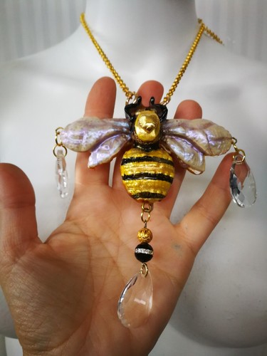 jewelry woman fashion necklace luxury pendant stone bead bee nest insect nature - Picture 10 of 24