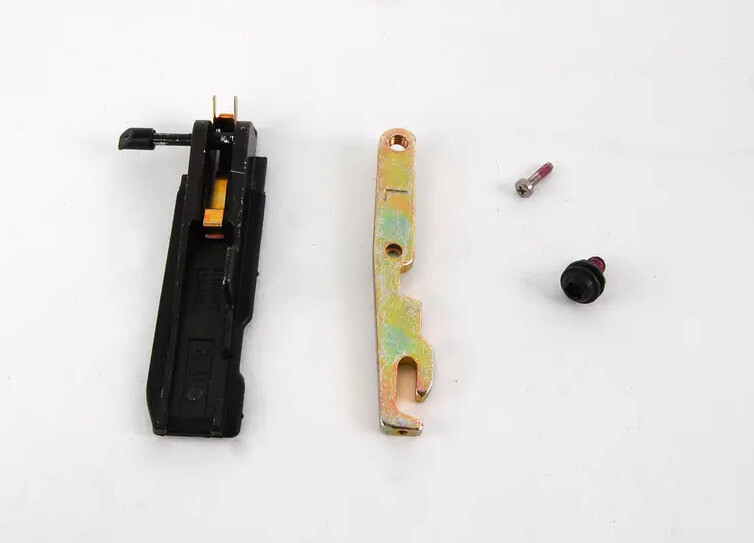 OEM BMW 5 E39 ROOF LEFT SLIDING PIECE 54128202293 8202293 GENUINE 