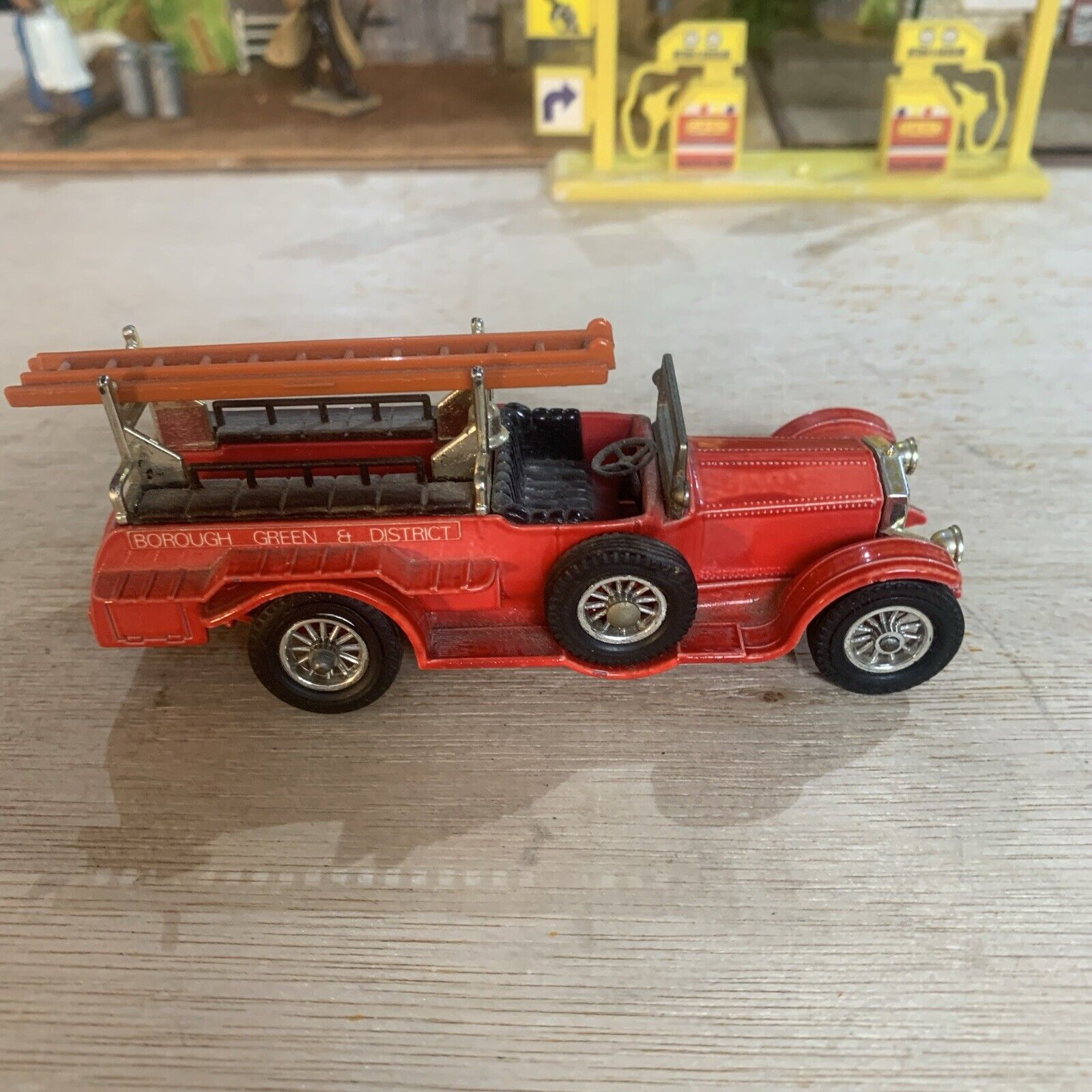 Picture 6 of 9