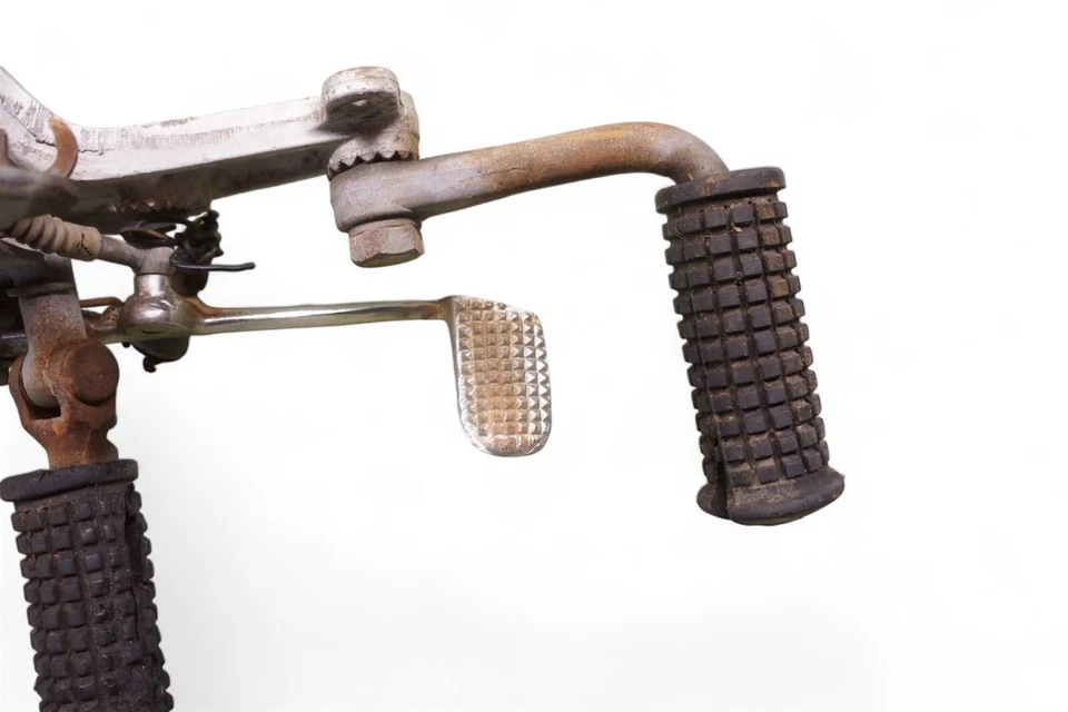 1964 Honda CB77 Superhawk Super Hawk 305 CB 77 *2323B Brake Pedal  - Image 3 of 4