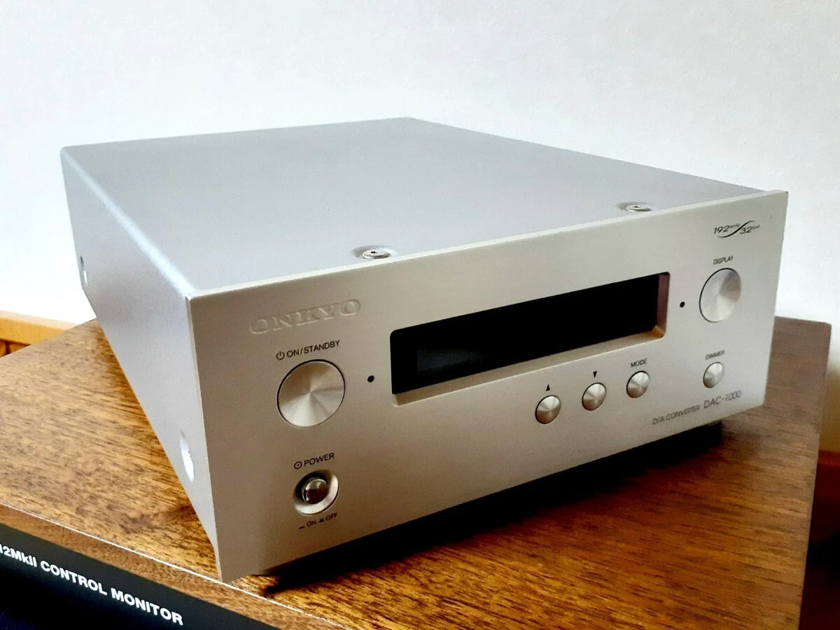 ONKYO DAC-1000 DAC with balanced output 100v Good Condition!
