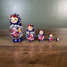 Vintage Russian Nesting Doll 0215/83 Alexander’s Winter 2015 5 Pieces Beautiful 