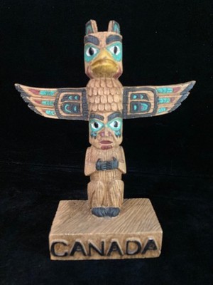 Small Canadian Eagle Totem Pole, Wings Spread  6. 5  Tall Vintage Resin Souvenir