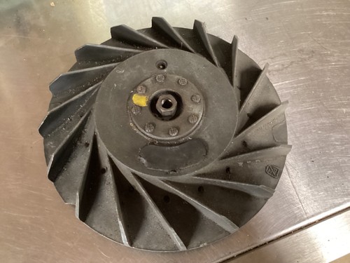 Original Piaggio Schwungrad für Vespa Rally 200 Electronic VSE 1972-1979 - gebraucht