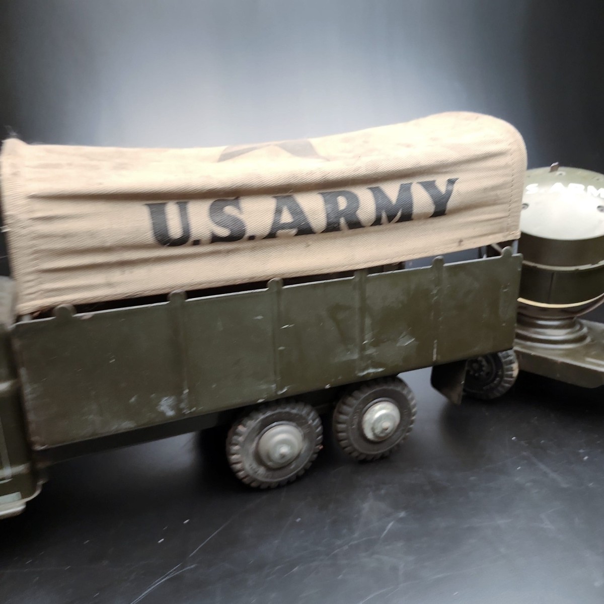 Marx Lumar 1950s US Army Truck+Spotlight Trailer Pressed Steel