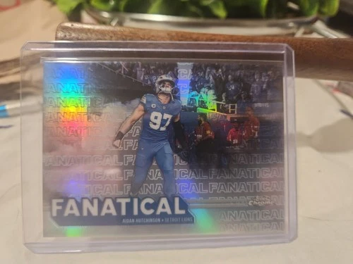 2025 Topps Chrome Aidan Hutchinson Base (RAW)