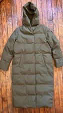 Frank and Oak Capital Puffer Parka Coat Mens Medium Green Hooded Primaloft