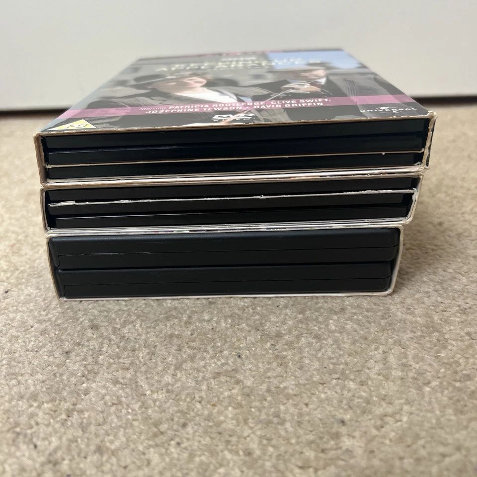 Keeping Up Appearances The Complete Series 1-5 DVD Box Set BBC Comedy - Image 4 of 4