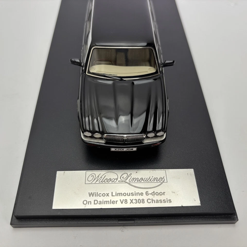 Matrix 1/43 Wilcox Limousine 6-door On Daimler V8 X308 Chassis Black Car Model - Image 2 of 4