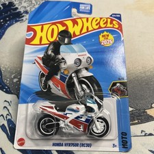 2025 Hot Wheels 224 HW Moto 4/5 HONDA VFR750R RC30 White Motorcycle NEW MODEL