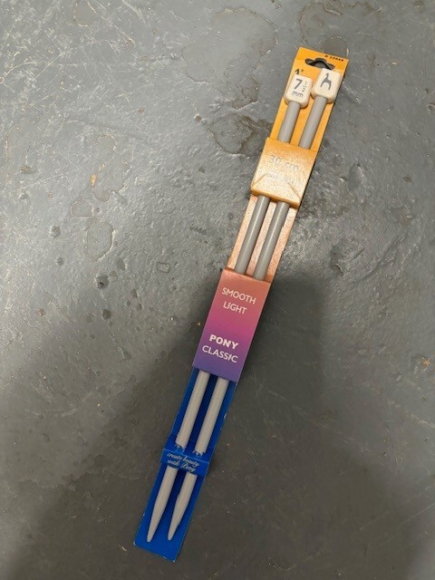 Pony Knitting Needle`s  30cm x 7.50 mm (Pair)