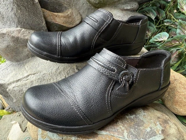 Mocassini comodi Clarks Cora Poppy donna 8 5 m slip on in pelle nera.