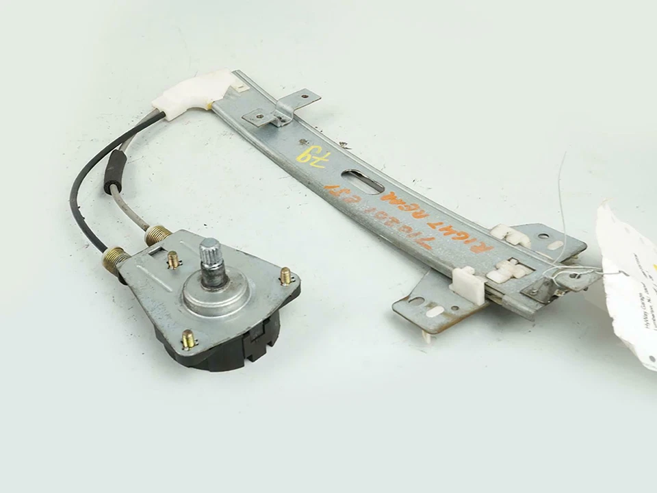 1995 - 2002 Suzuki Esteem Window Regulator Manual Right Rear Passenger Rh Oem Foto 3 de 4