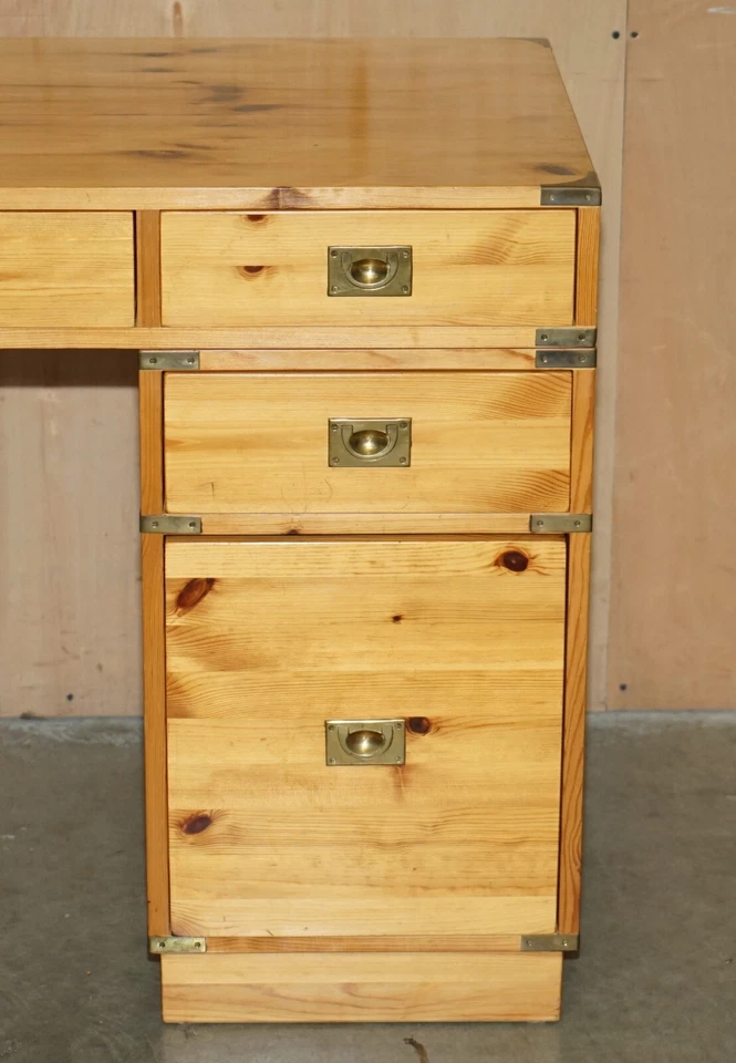 STUNNING VINTAGE HAND MADE IN ENGLAND PINE MILITARY CAMPAIGN TWIN PEDESTAL DESK — 第 4/4 张图片