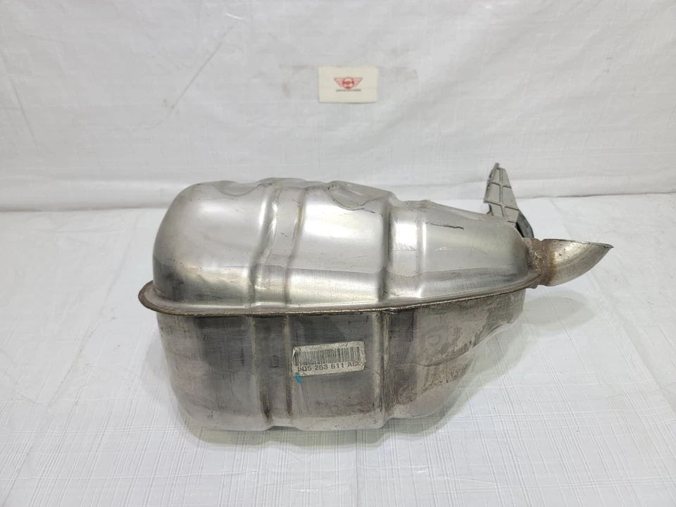 2017-2019 Volkswagen Golf Sportswagen 1.8L AWD Rear Right Exhaust Muffler OEM - Изображение 3 из 4