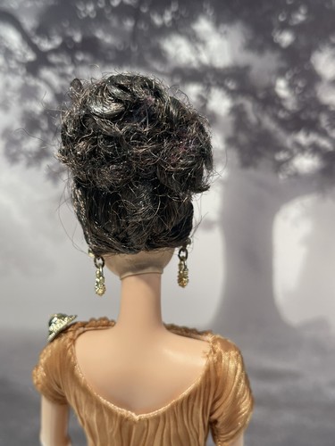 Princess of Ancient Greece Dolls of The World Barbie Doll 2003 Mattel #B3461 - Picture 15 of 22