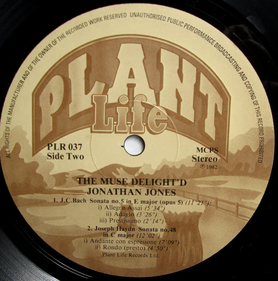 The Muse Delight'd 17th Century Keyboard Music Jonathan Jones SIGNED PLR 037 - Image 2 of 2