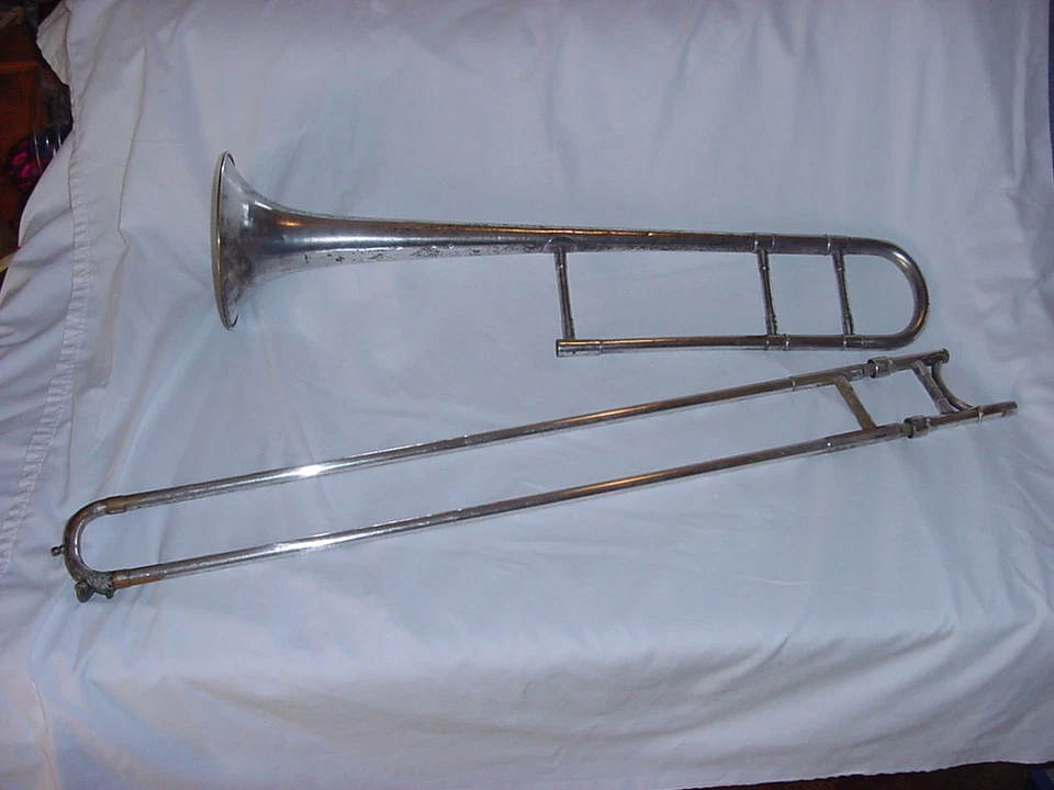 EL REY por H N TROMBÓN BLANCO CRISTAL PLATA DIAPOSITIVAS CABEZA DE LEÓN 1894 - 1915 Foto 3 de 4