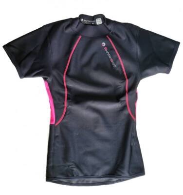 SHARKSKIN - Chillproof Short Sleeve Woman - schwarz-pink - Funktionskleidung