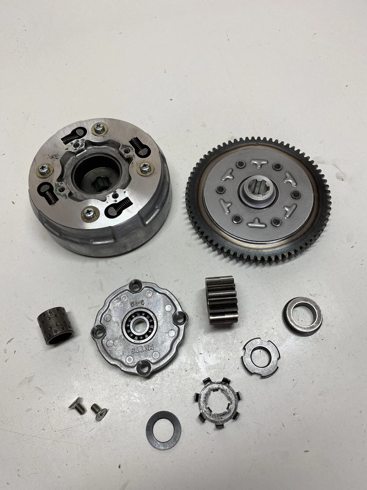 2004 04 Crf 50 F Honda 50 OEM GOOD Wet Clutch Centrifugal Gear Plate