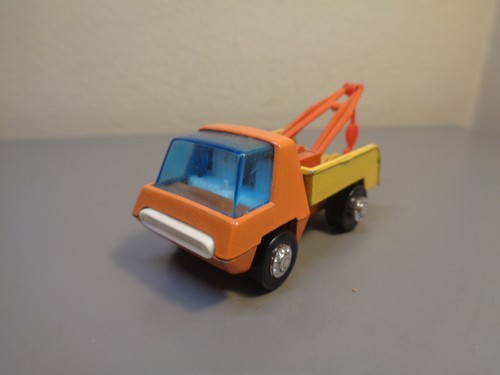 PLAYART HONG KONG VINTAGE TOW TRUCK NMINT CONDITION