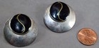 VINTAGE STERLING SILVER & BLACK ENAMEL MEXICO MODERIST EARRINGS BRASS LINE INLAY — photo 3