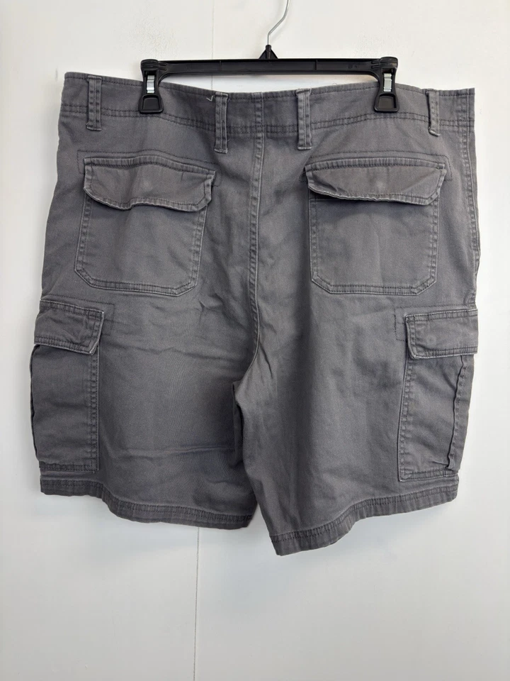 Lot Of 2 Cargo Shorts Mens Size 40 Grey, Olive Green Ripstop Cotton Stretch 9” - Image 4 of 4