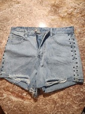 SHEIN Women  s Light Wash Studded High Rise Denim Cut Off Shorts Size M