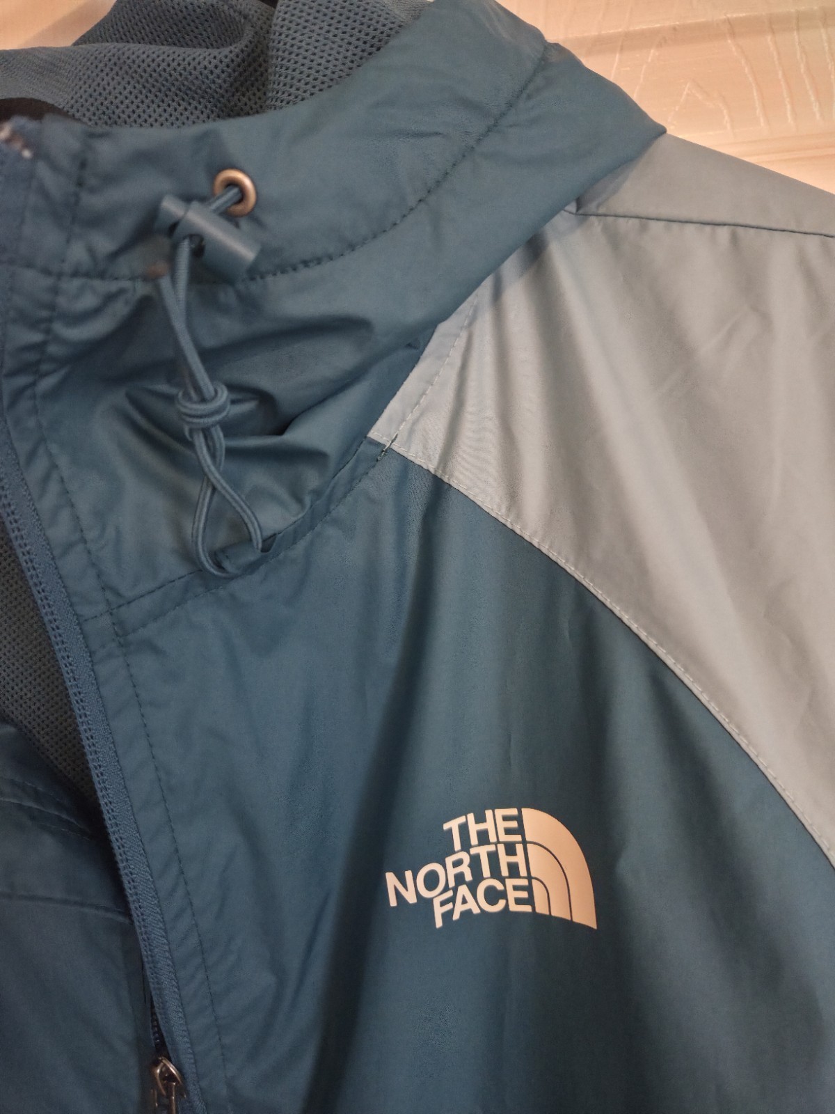 North Face Jacket Ladies  Full Zip Up Teal In Color thumbnail 4