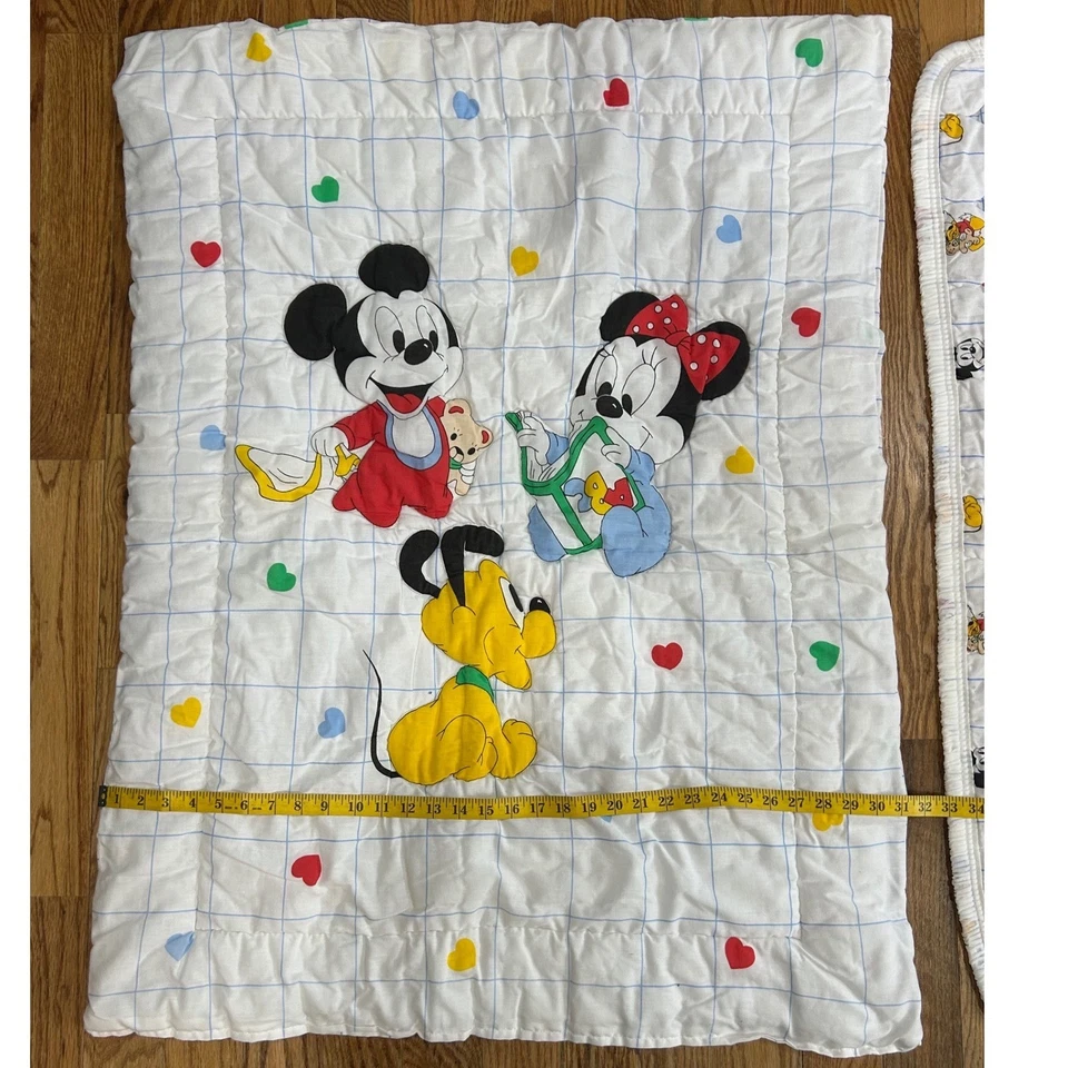 Manta acolchada vintage Disney Mickey Minnie Pluto bebé cuna niño alfombra de juego Foto 4 de 4