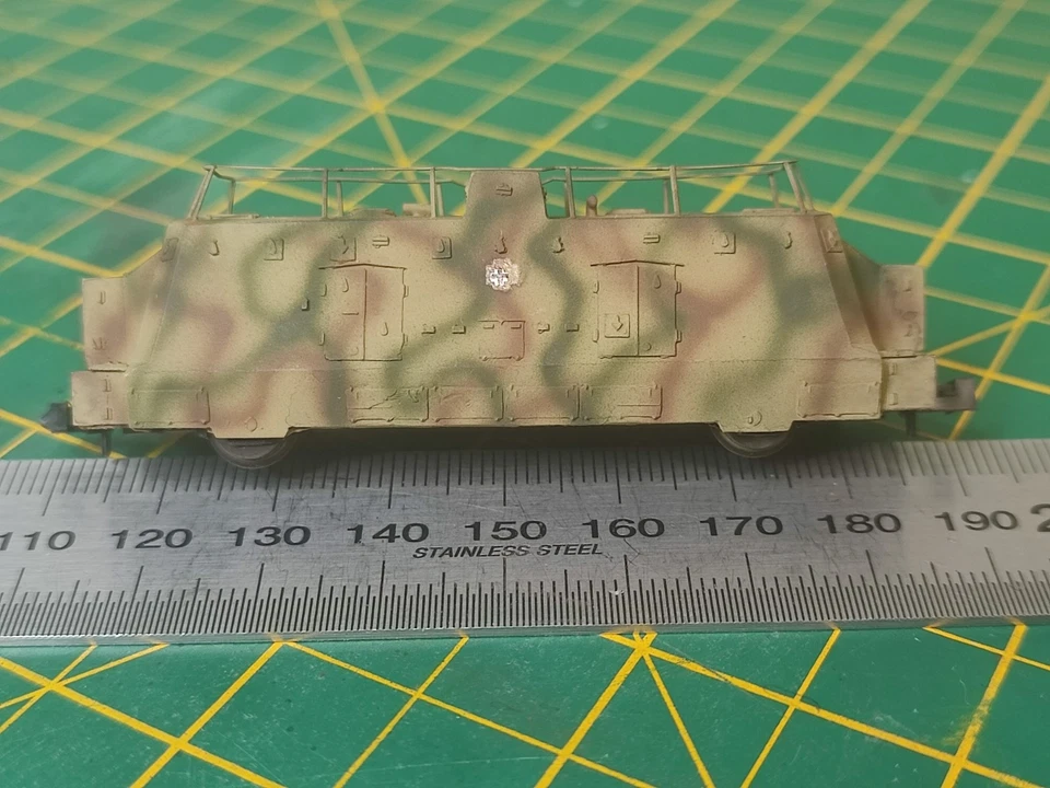 N scale 1:160 BP42/44 Panzerzug Kommandowagen - NEW - with ROCO chassis - Image 2 of 4