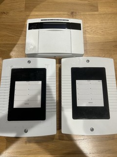 Pyronix EUR 064 Keypad And 2 Pyronix 8 Zone Expanders (ZEMs)