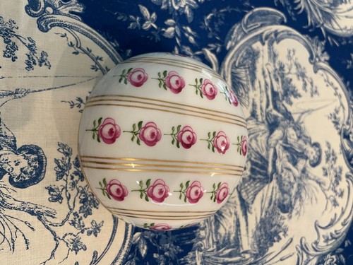 Nymphenburg Germany Box Trinket w/Cover Dose Pink Roses HP Vintage 3.5" x 2.5" - Picture 2 of 10