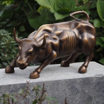 Bronzefigur ''Wall Street Bulle''