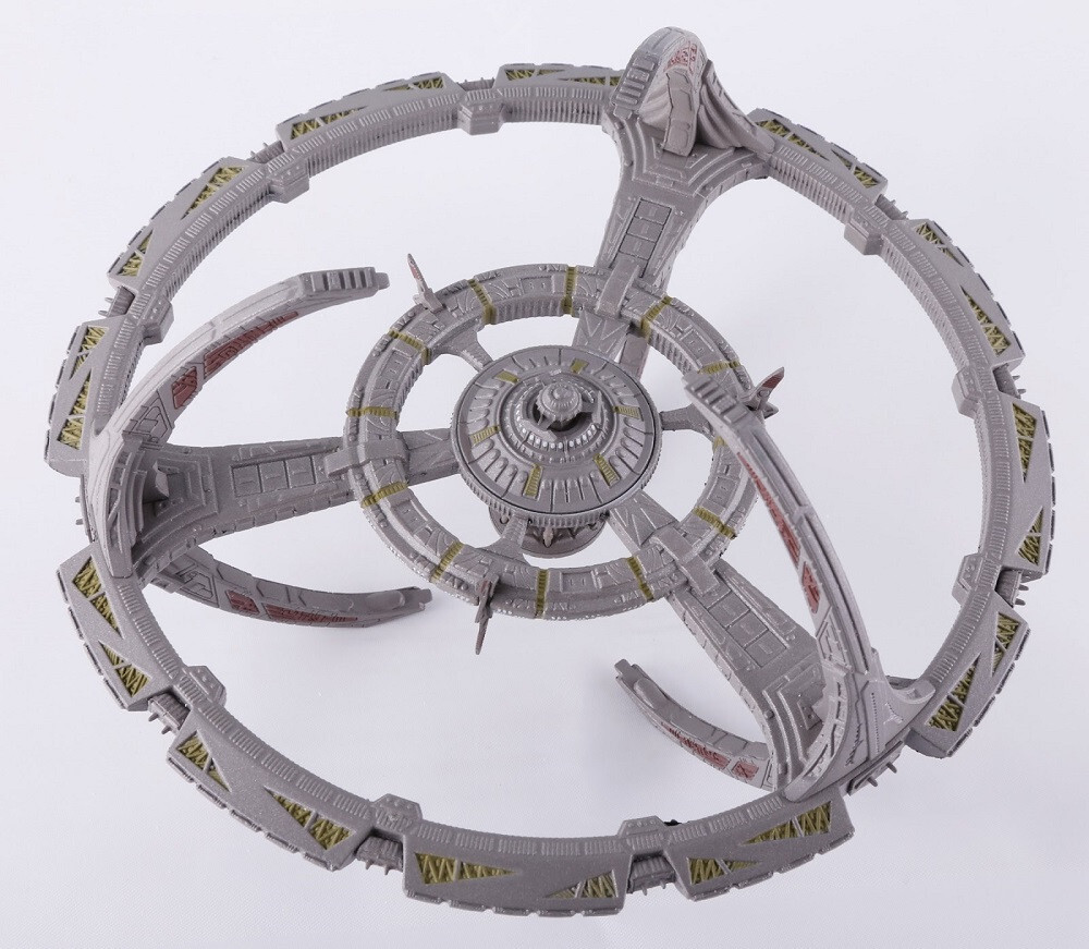 Eaglemoss Diecast Star Trek Ds9 Deep Space Nine Space