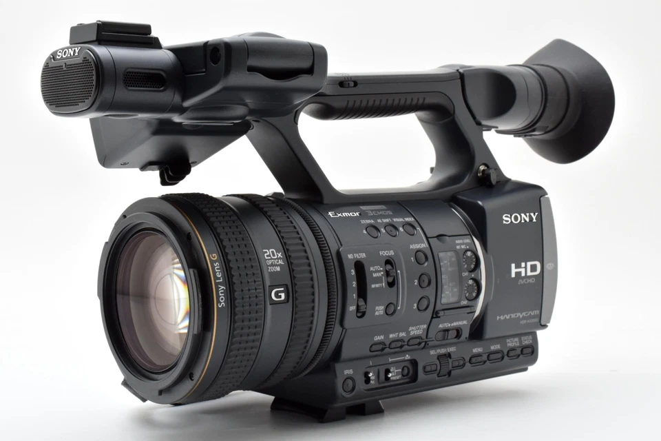 [MINT w/Hood] Sony HDR-AX2000 HD AVCHD Professional Camcorder Video Camera JAPAN - Image 2 of 4