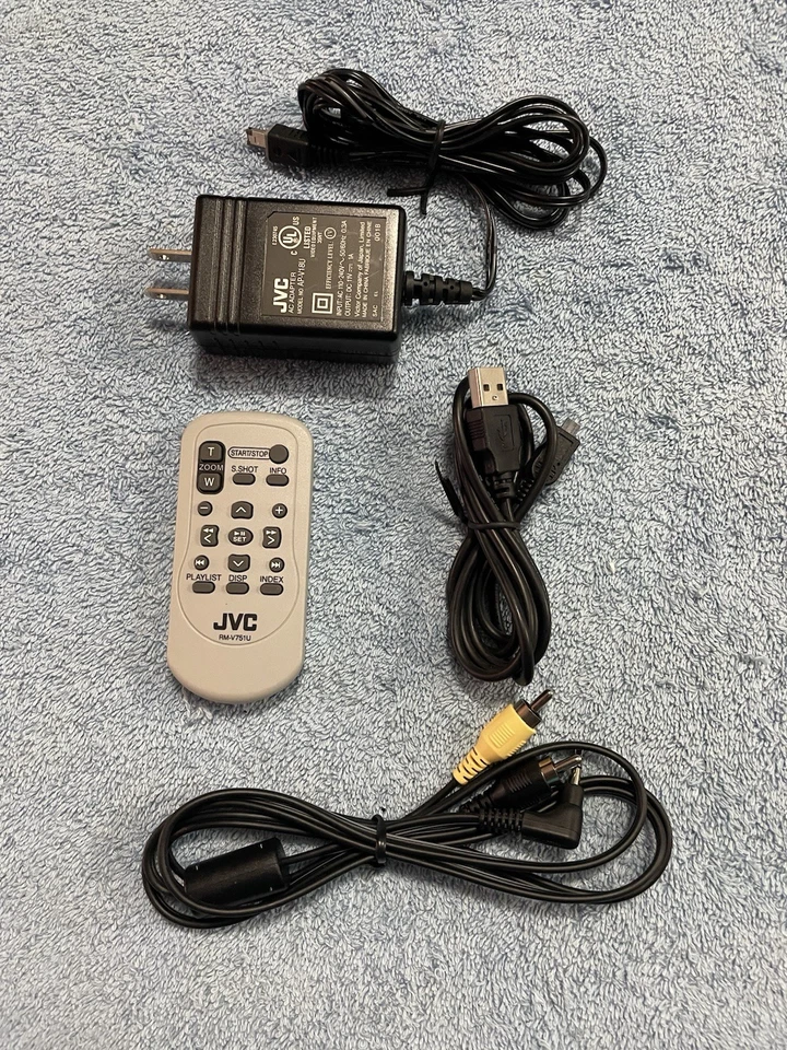 JVC Everio GZ-MG330RU Hybrid 30GB Hard Disk Digital Camcorder Blue - Tested - Image 2 of 4