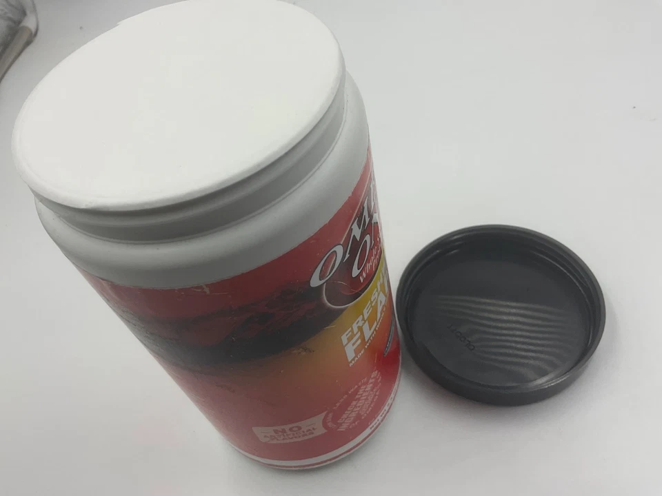 Copos nutritivos amarillos de comida para peces de agua dulce 5,3 onzas Omega exp 6/27 Foto 4 de 4