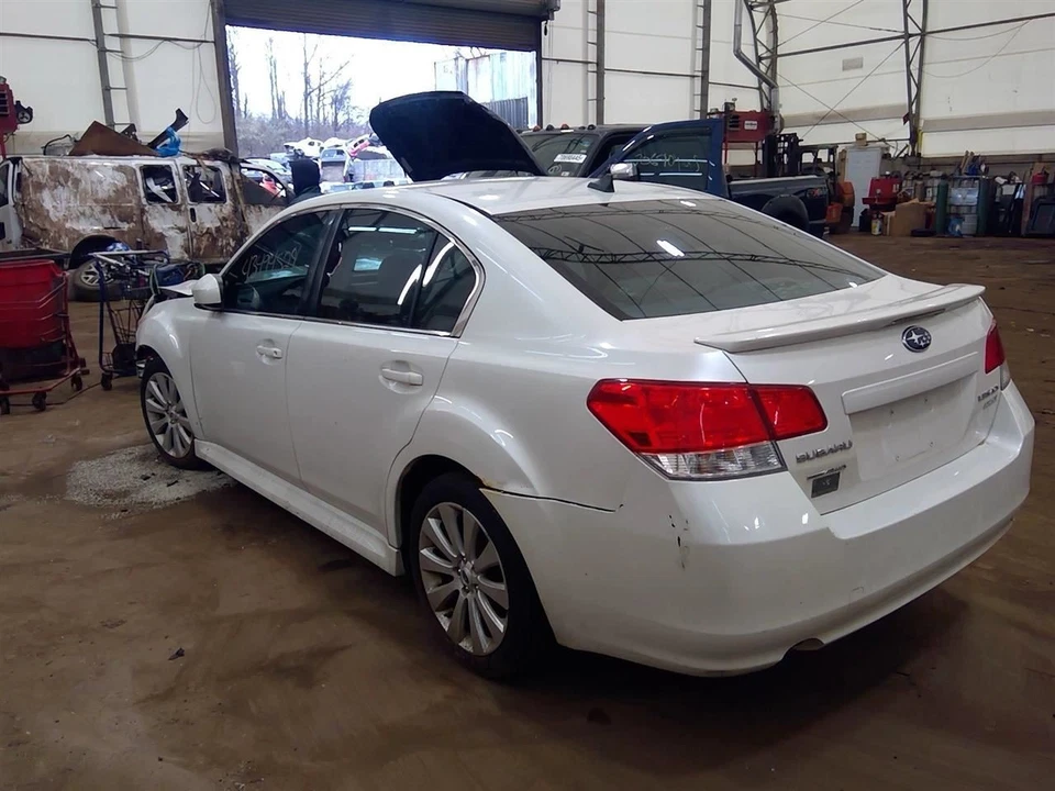 Pinza delantera derecha pasajero sin turbo se adapta 03-12 LEGACY 6861775 Foto 2 de 4