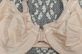 New Wacoal Perfect Primer Front Close Underwire Bra - Size 38D - Sand - # 855313