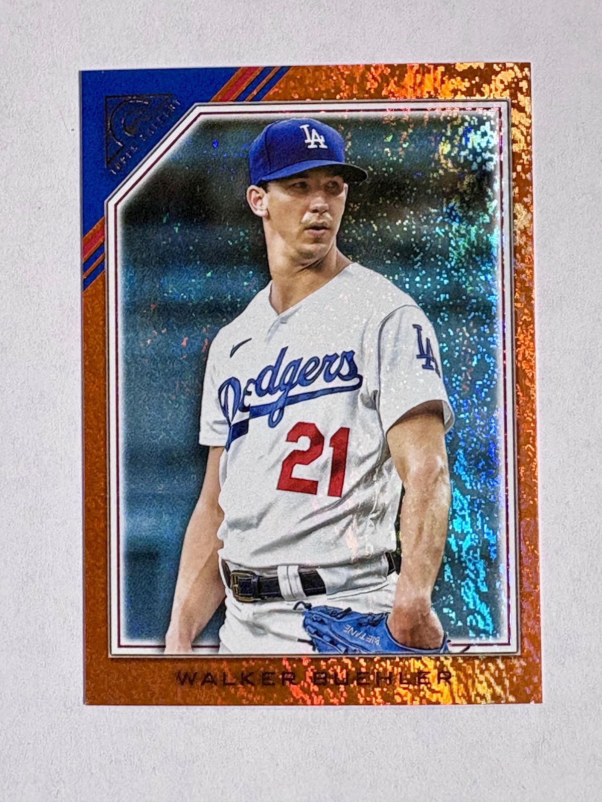 2022 Topps Gallery Walker Buehler #106 Orange Pattern #/10 Los Angeles Dodgers
