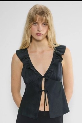 Aritzia Wilfred Tonka Sleeveless Black Satin Ruffle Top Small