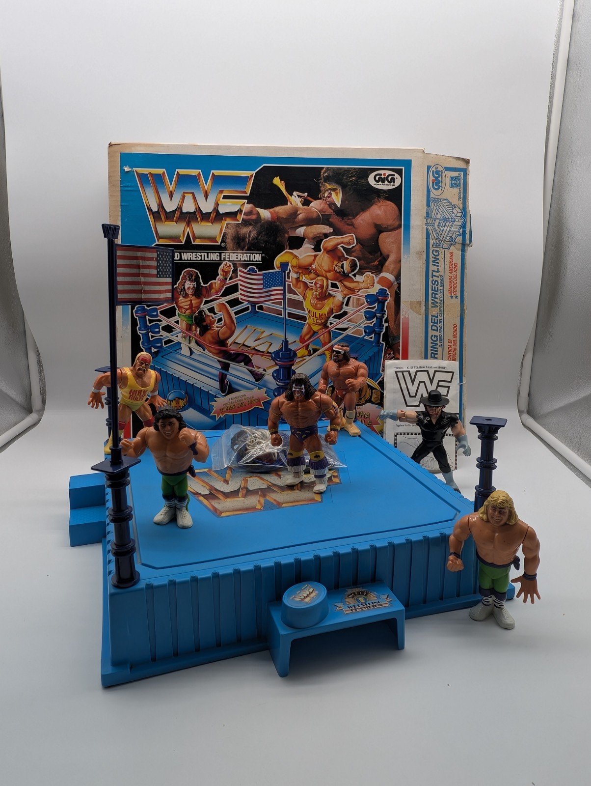 Il Ring del Wrestling WWF GIG Italia 1991 + 6 Eroi Action Figure Hasbro