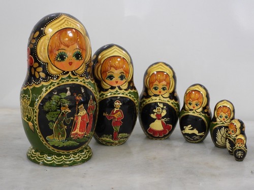 7 Pieces Fairy Tale Matryoshka Dolls Signed by artist - Picture 11 of 14