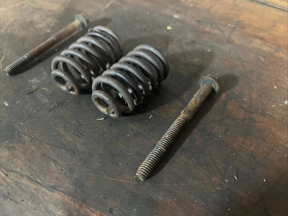 Muelles de asiento de tractor RT99 13HP para máquinas de patio Foto 3 de 4